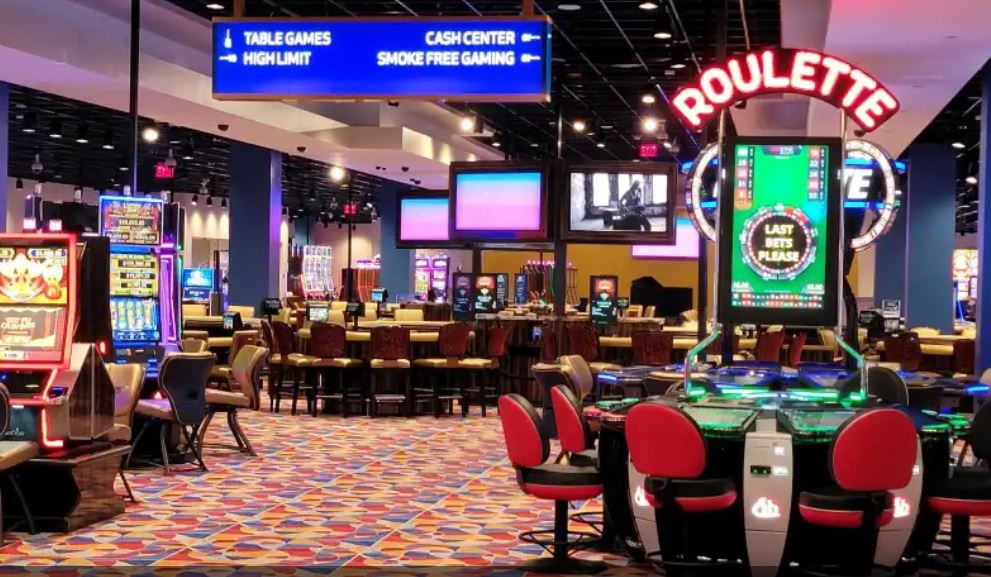 New Virginia casino near NC line rakes in $37.5 million in wagers in 1st week | CBS 17