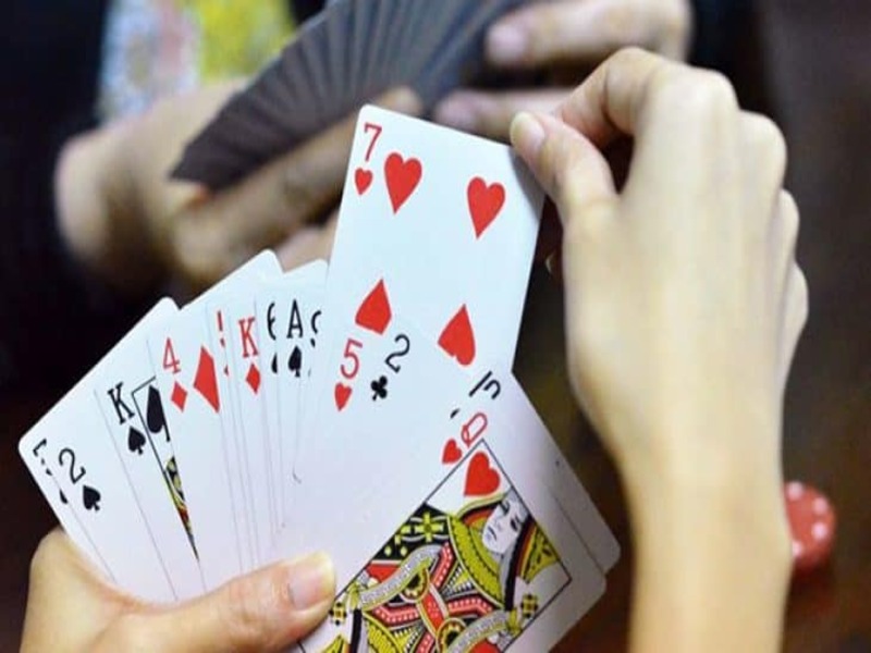 Khám phá luật chơi và trải nghiệm của trò chơi poker 13 lá cực kỳ đơn giản