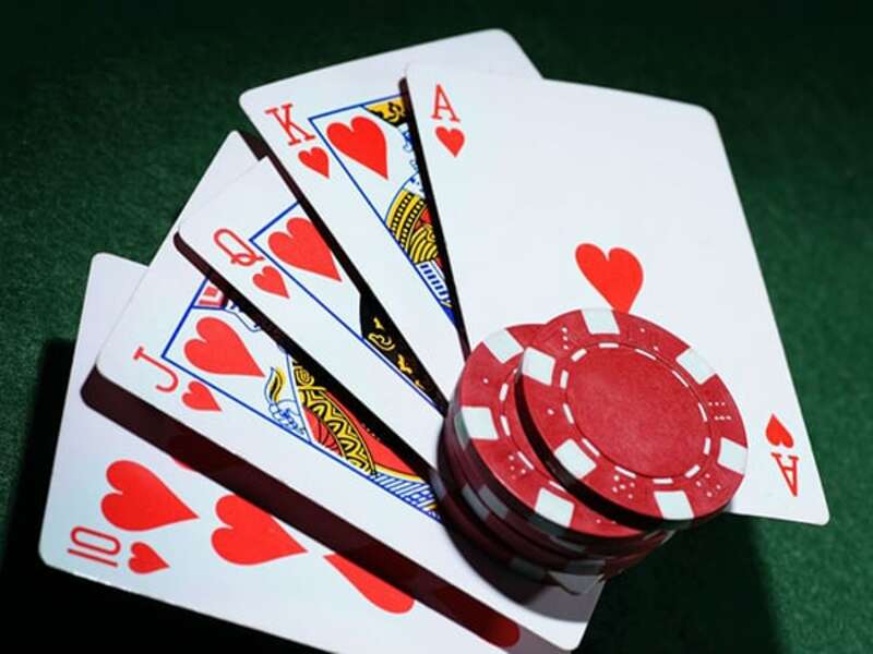 Khám phá luật chơi và trải nghiệm của trò chơi poker 13 lá cực kỳ đơn giản