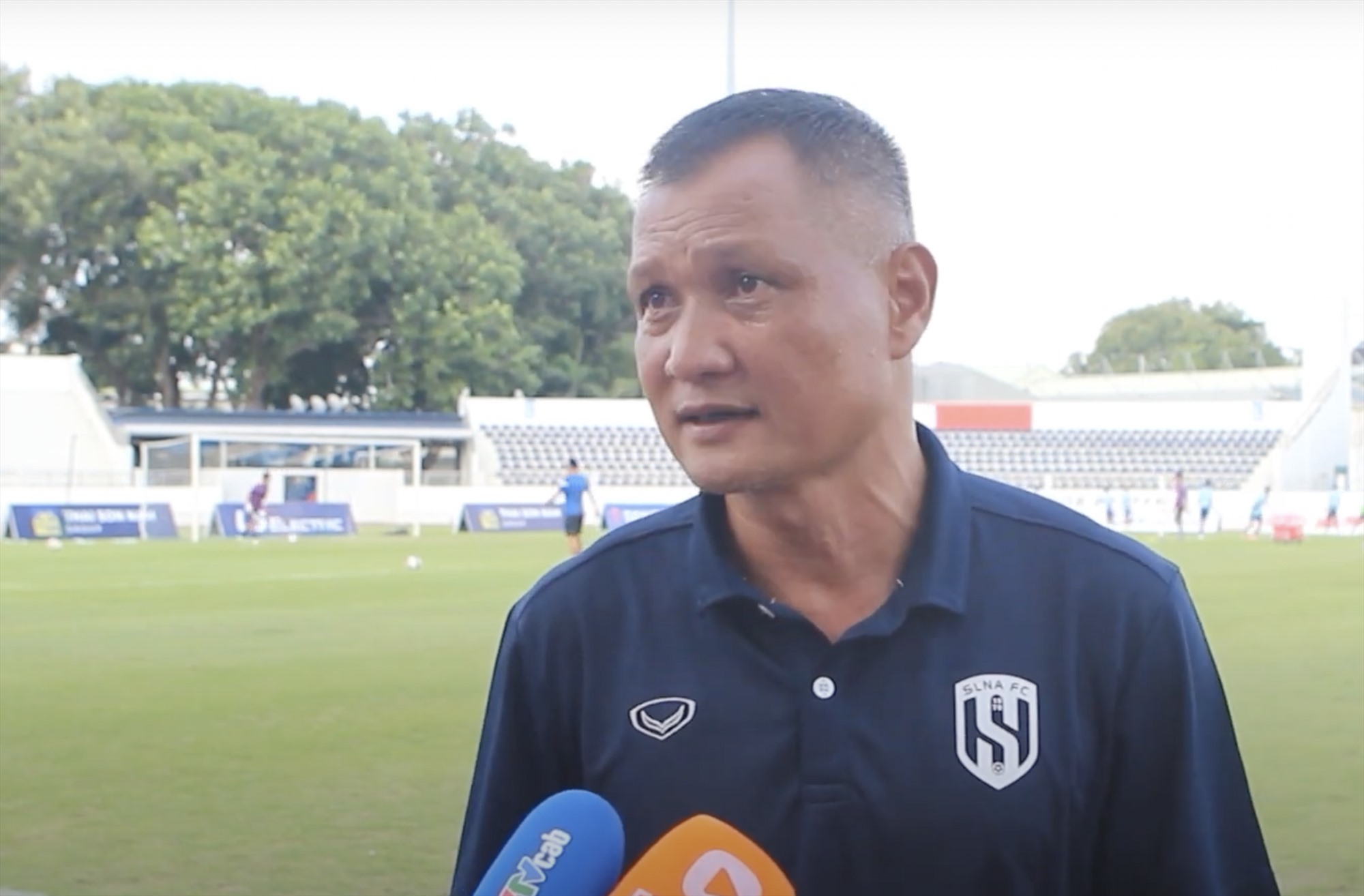 HLV Ngô Quang Trường đánh cầu thủ U15 Sông Lam Nghệ An chỉ là khoảnh khắc  nóng nảy trên sân