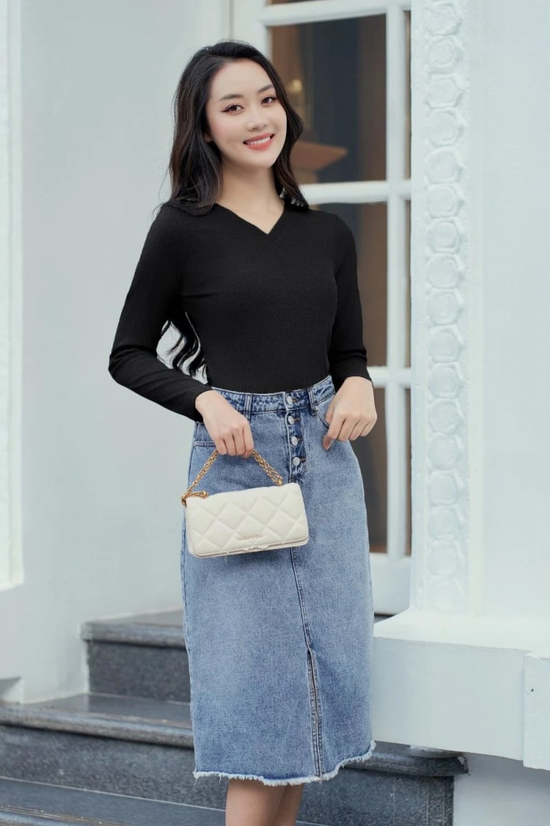 10+ Cách phối đồ với áo phông dài tay cực dễ thương và nữ tính dành cho nữ