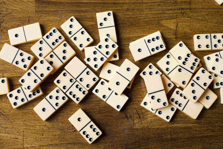 Diễn biến các lượt chơi Domino