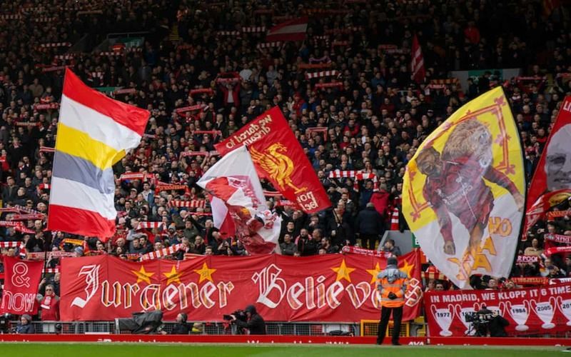 Khán đài The Kop tại sân Anfield