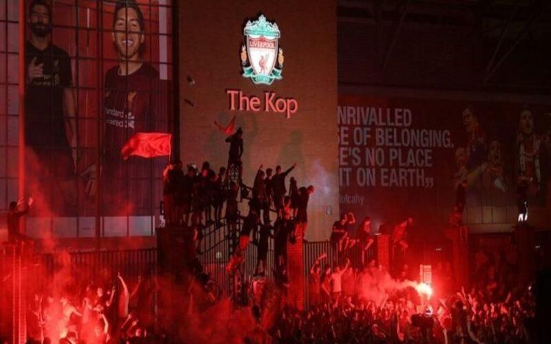 The Kop là gì và vai trò của The Kop tại Anfield