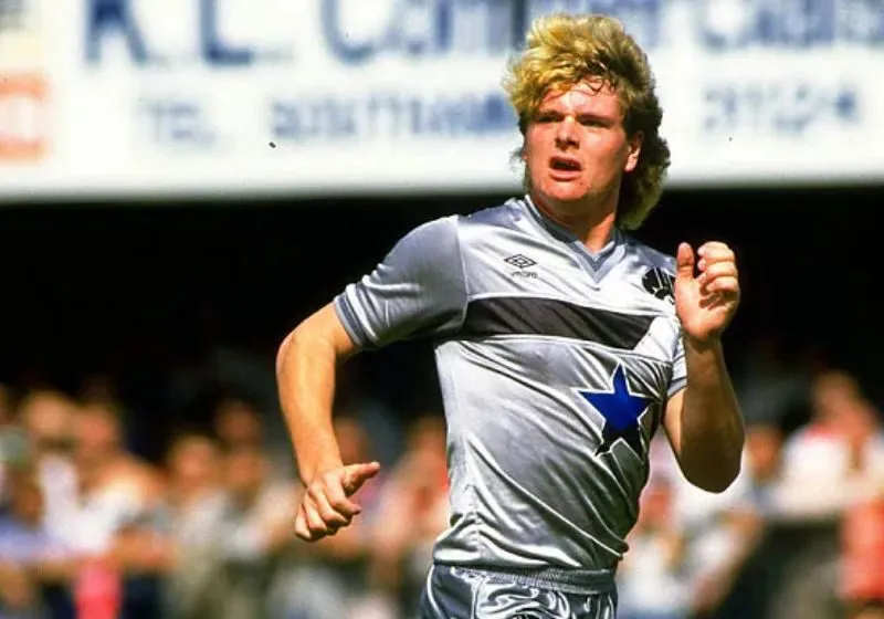 Paul Gascoigne thời còn khoác áo Newcastle United
